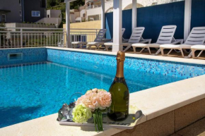 Apartments Ambiente mit Pool